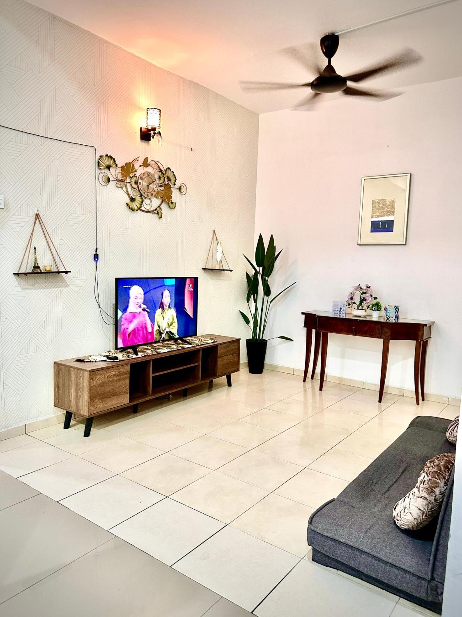 The Amore Homestay Klebang, Melaka Buitenkant foto